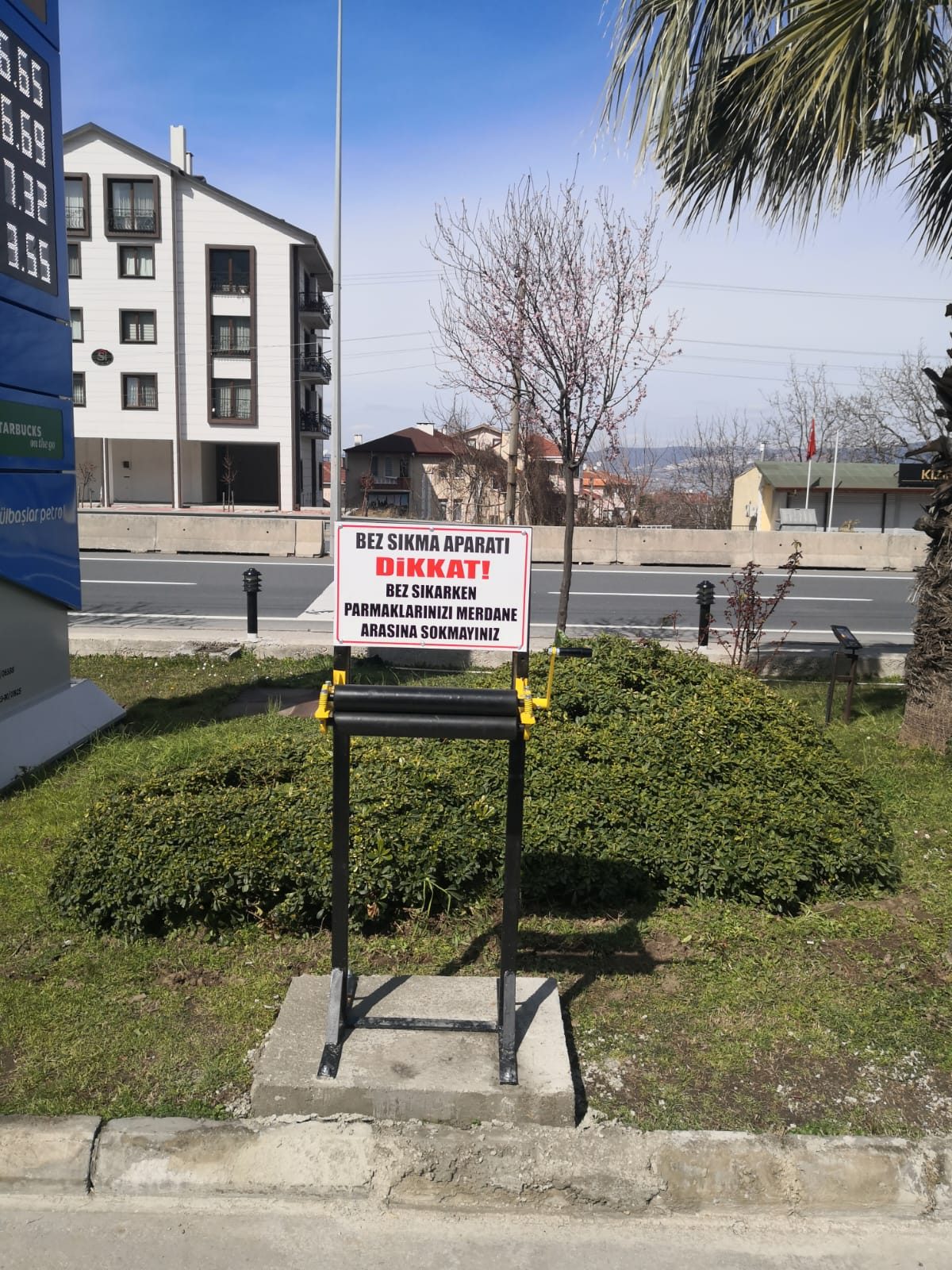 ÖZFA self-servis araç yıkama istasyonu — referans görseli 98